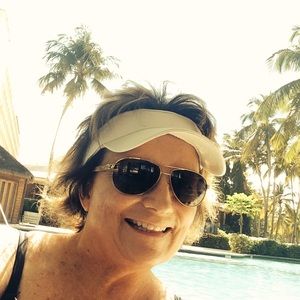 Meet your Posher, Vicki